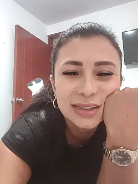 Snapshot of mia_mancinii chatting on 06-05-26, 06:02 mia mancinii online show from 06-05-26, 06:02