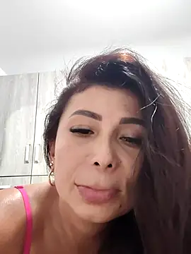 Snapshot of mia_mancinii chatting on 05-20-26, 04:20 mia mancinii online show from 05-20-26, 04:20