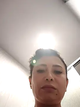 Snapshot of mia_mancinii chatting on 05-18-26, 11:42 mia mancinii online show from 05-18-26, 11:42
