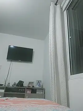 mia mancinii online show from 12-02-25, 12:11