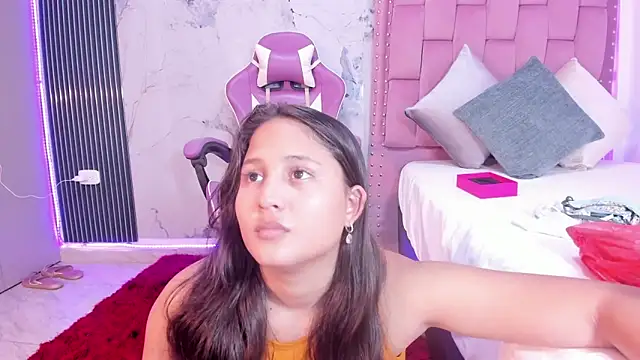 Laly Cherry  online show from 09-18-25, 12:19