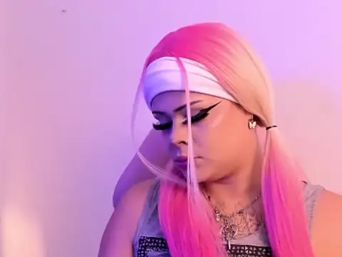 Missy Aprill online show from 09-19-25, 01:15