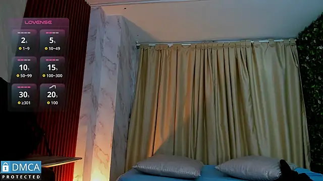 Kiara Zahiri   online show from 09-19-25, 11:14