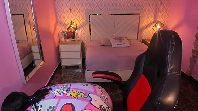 CHRISTY TEIGEN4 online show from 03-27-26, 07:48