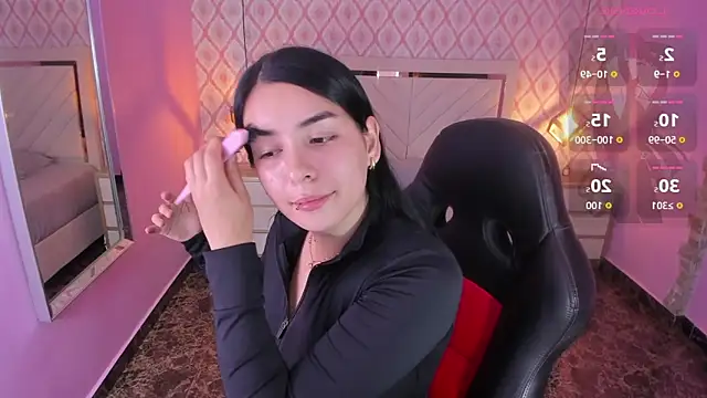 CHRISTY TEIGEN4 online show from 10-28-25, 07:24