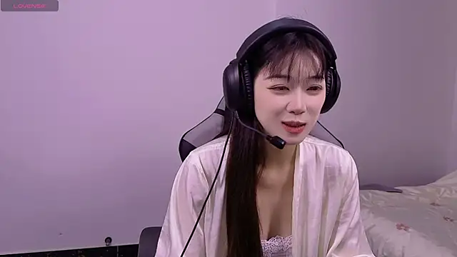 Linbaibai online show from 05-20-26, 01:19