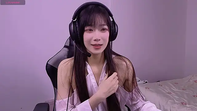 Linbaibai online show from 05-28-26, 12:00