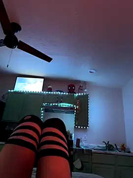 littiekitty online show from 09-17-25, 03:03