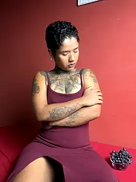 xbigpeach online show from 10-09-25, 10:10