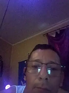 tonder69 online show from 10-05-25, 01:46