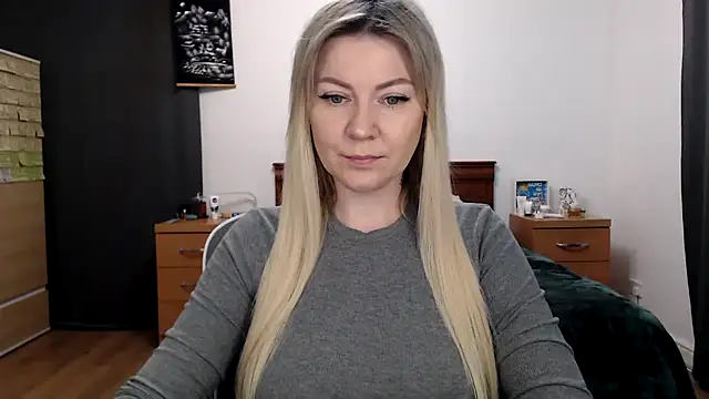 ParadiseAlina online show from 01-18-26, 04:32