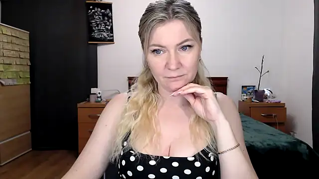 ParadiseAlina online show from 03-28-26, 07:15