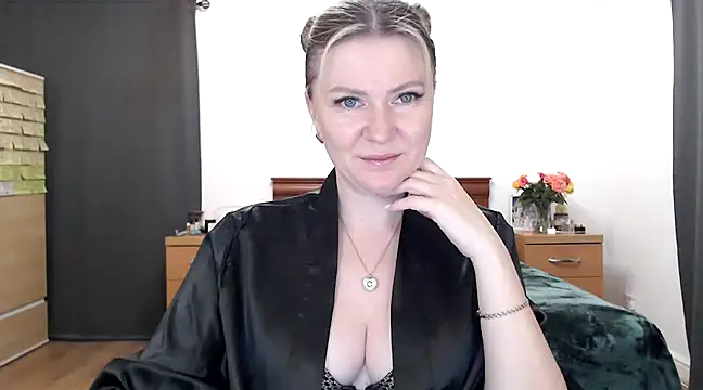 Snapshot of ParadiseAlina chatting on 03-19-25, 06:34 ParadiseAlina online show from 03-19-25, 06:34