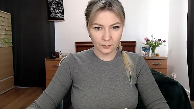 ParadiseAlina online show from 01-13-26, 03:27