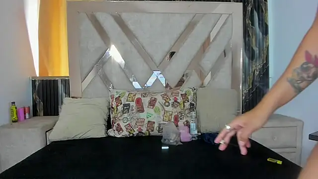 KloeANDbritany online show from 12-04-25, 01:32