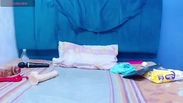 andrealopezcm101 online show from 04-13-26, 09:30