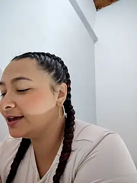 Freyacooper online show from 11-27-25, 03:07