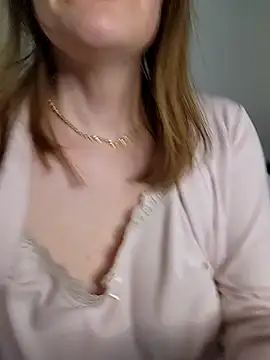 Snapshot of eliseelise0000 chatting on 02-23-26, 02:57 eliseelise0000 online show from 02-23-26, 02:57