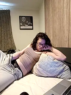 Snapshot of JezebelDutch chatting on 04-16-26, 10:49 JezebelDutch online show from 04-16-26, 10:49