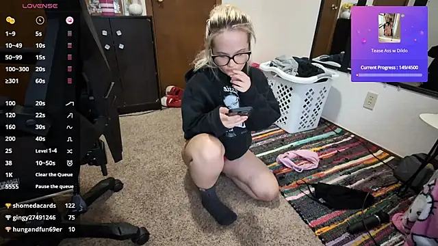 xxNaughtyNicolexx online show from 10-05-25, 12:18