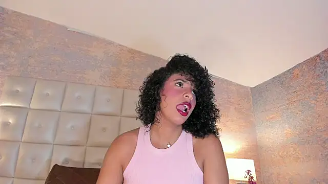 Snapshot of SheyLopez chatting on 05-29-26, 03:12 SheyLopez online show from 05-29-26, 03:12
