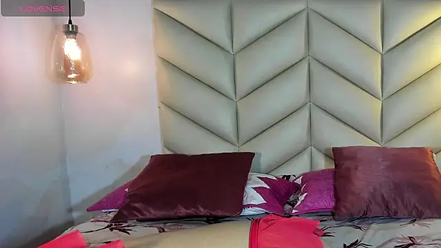 SheyLopez online show from 11-04-25, 03:10