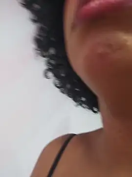 SheyLopez online show from 11-11-25, 03:01