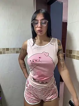 Clawd hot online show from 11-25-25, 01:22