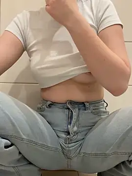 Cumonmme online show from 11-08-25, 08:01