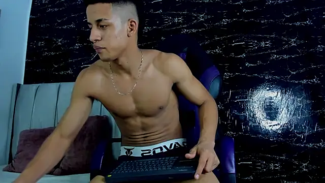 Jhos Smith online show from 04-16-26, 04:13