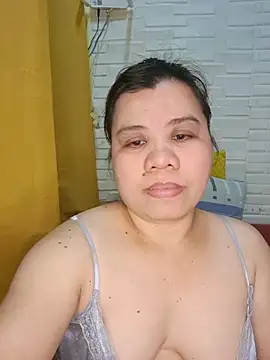 hotlyn45 online show from 02-18-26, 02:20