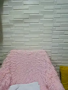 hotlyn45 online show from 11-23-25, 11:09