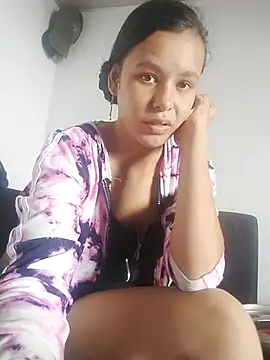 Snapshot of marisolcardona chatting on 09-24-25, 03:51 marisolcardona online show from 09-24-25, 03:51