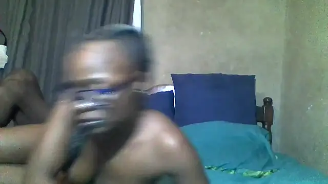 longdickson12345 online show from 04-21-26, 10:27