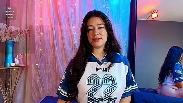 Shalyn Lux online show from 11-04-25, 03:21