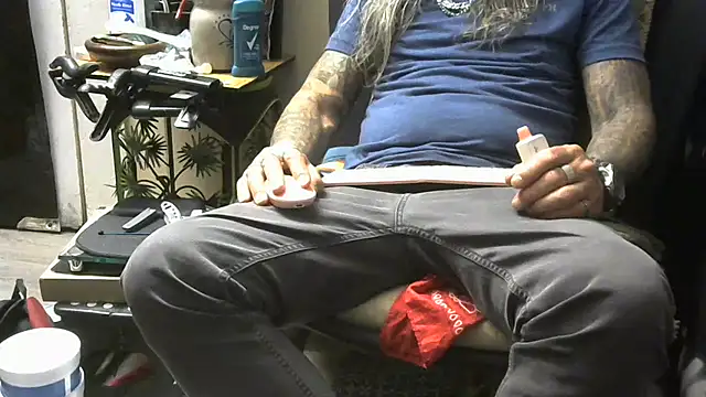 crassanova online show from 04-05-26, 10:22