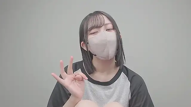 Snapshot of Sakura_sweety chatting on 09-15-25, 05:30 Sakura sweety online show from 09-15-25, 05:30