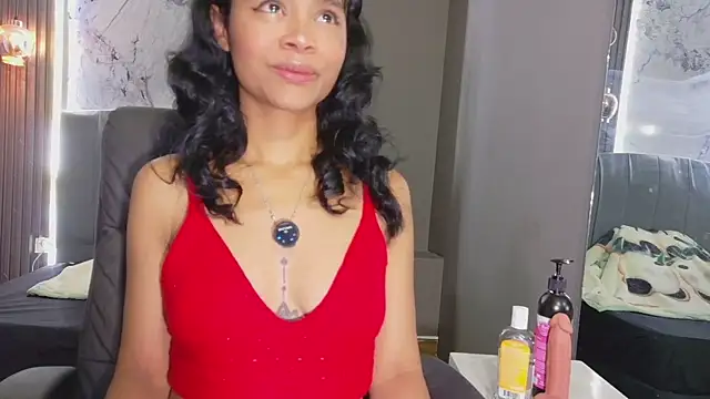 Snapshot of Kristall_06 chatting on 02-19-26, 04:42 Kristall 06 online show from 02-19-26, 04:42