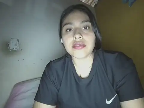 Snapshot of zairabreze chatting on 05-09-26, 02:37 zairabreze online show from 05-09-26, 02:37