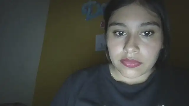 Snapshot of zairabreze chatting on 07-21-26, 07:26 zairabreze online show from 07-21-26, 07:26