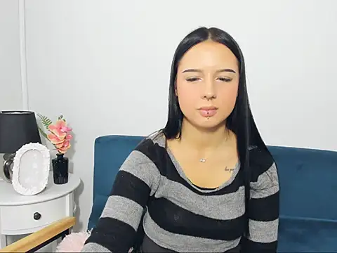 TaliaAdorable online show from 10-28-25, 07:51