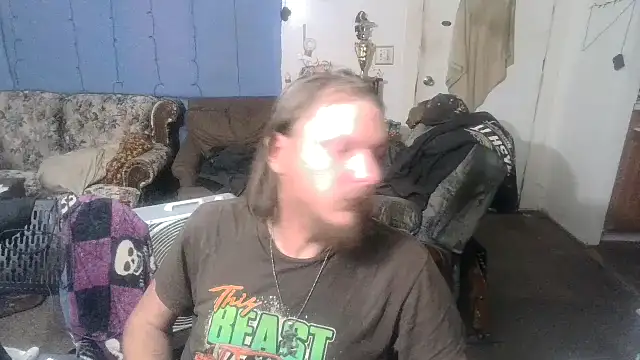 Poundtown1226 online show from 09-10-25, 01:59