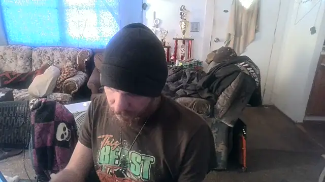 Poundtown1226 online show from 09-10-25, 02:16