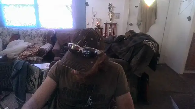 Poundtown1226 online show from 09-20-25, 07:52