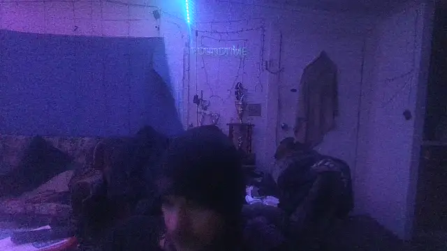 Poundtown1226 online show from 01-16-26, 04:16