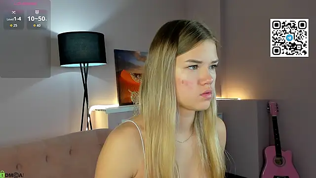 CherryLexi  online show from 04-10-26, 03:02