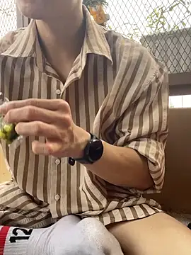 anhkiet huang online show from 12-18-25, 07:46