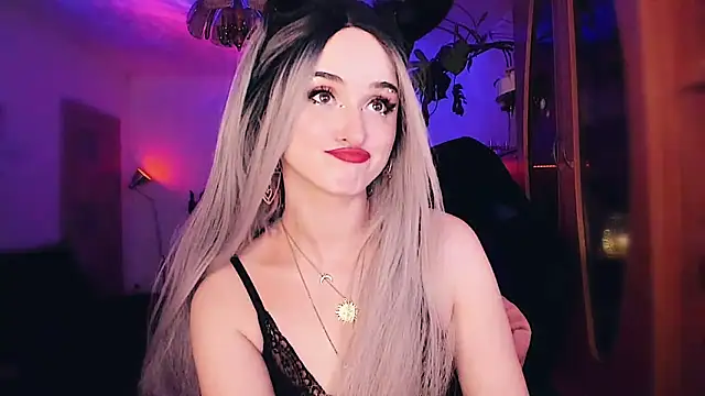 MistressJolie online show from 02-25-25, 04:35