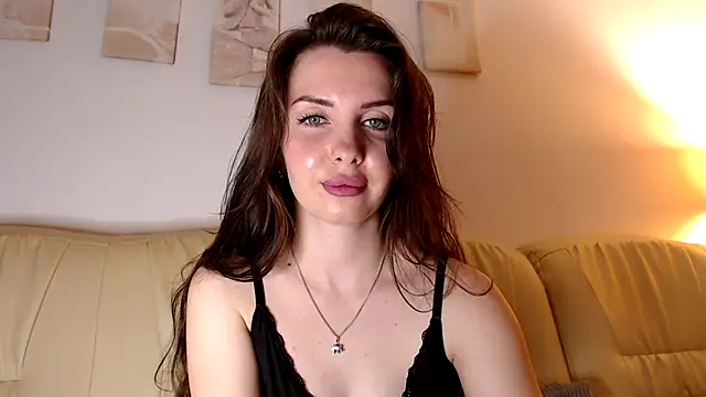 Snapshot of _raspberry_paradise chatting on 09-18-25, 02:47 raspberry paradise online show from 09-18-25, 02:47