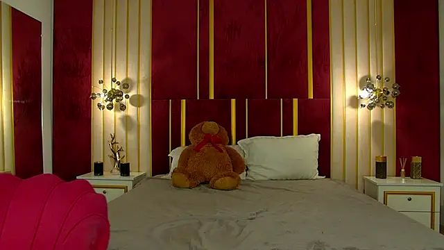 Snapshot of Missy_Doll chatting on 09-28-25, 07:10 Missy Doll online show from 09-28-25, 07:10